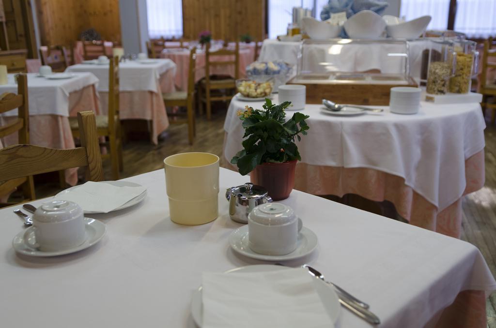 Hotel Valdotain Вильнёв Экстерьер фото