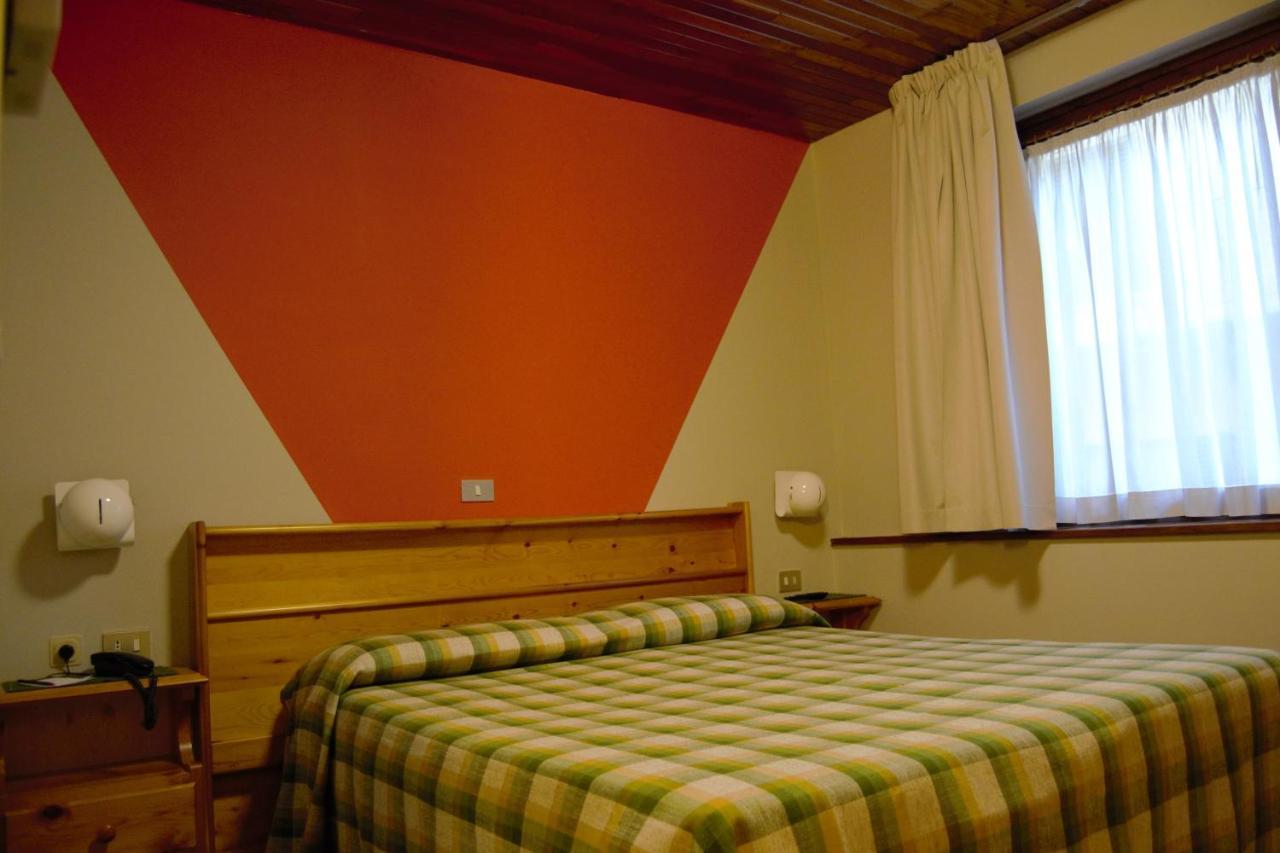 Hotel Valdotain Вильнёв Экстерьер фото
